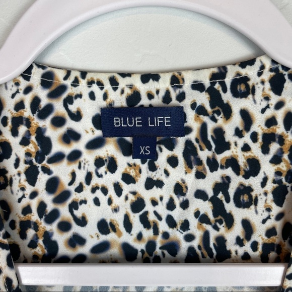 Blue Life Haley Top in Ivory Animal Print Leopard Long Sleeve Wrap Front X-Small - Picture 5 of 8